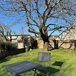 Cozy Garden House Chateaubriant