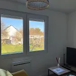 Apartment Cozy Garden House Chateaubriant