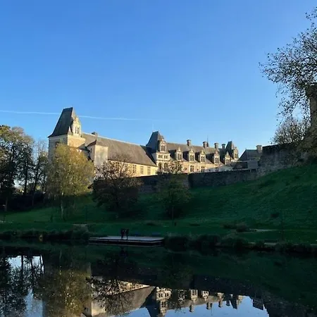 Cozy Garden House Châteaubriant