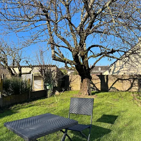 Cozy Garden House Châteaubriant