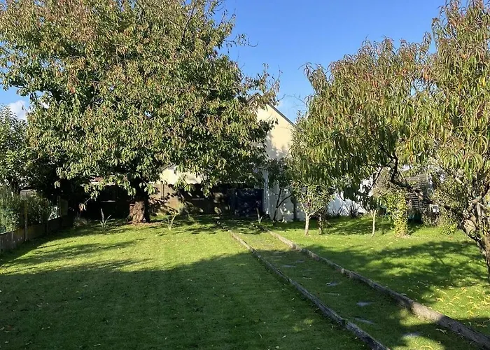 Cozy Garden House Appartement Châteaubriant